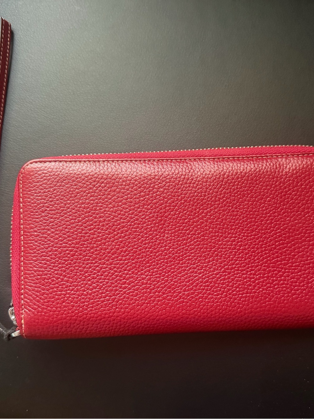 REDUCED PRICE!! Classic Red Zip-Around Leather-look RFID Wallet
